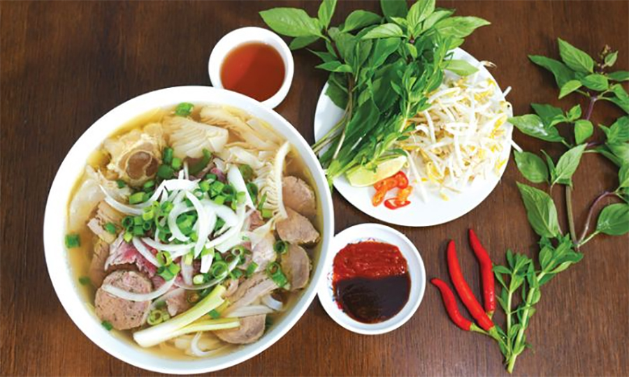 Rau hữu cơ với phở